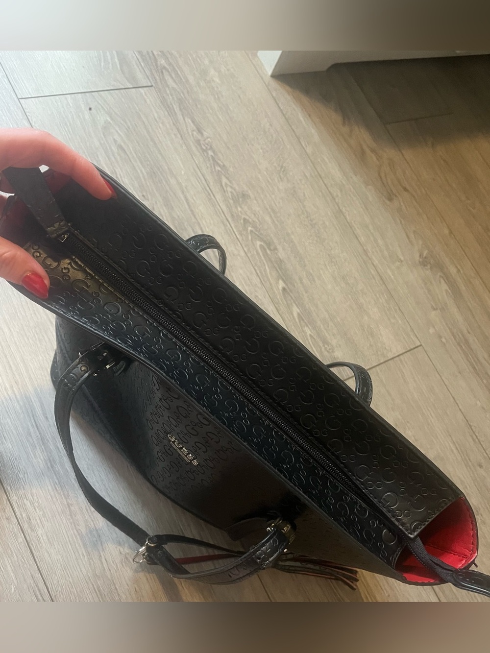 GUESS Black Tote Bag with Red Accent - Picture 15 of 16